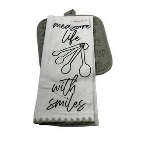 Kitchen Towel And Pot Holder Measure Life With Smiles Green New With Tags